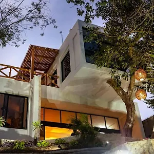 Alegre Casa De Lujo Frente A Laguna Bacalar